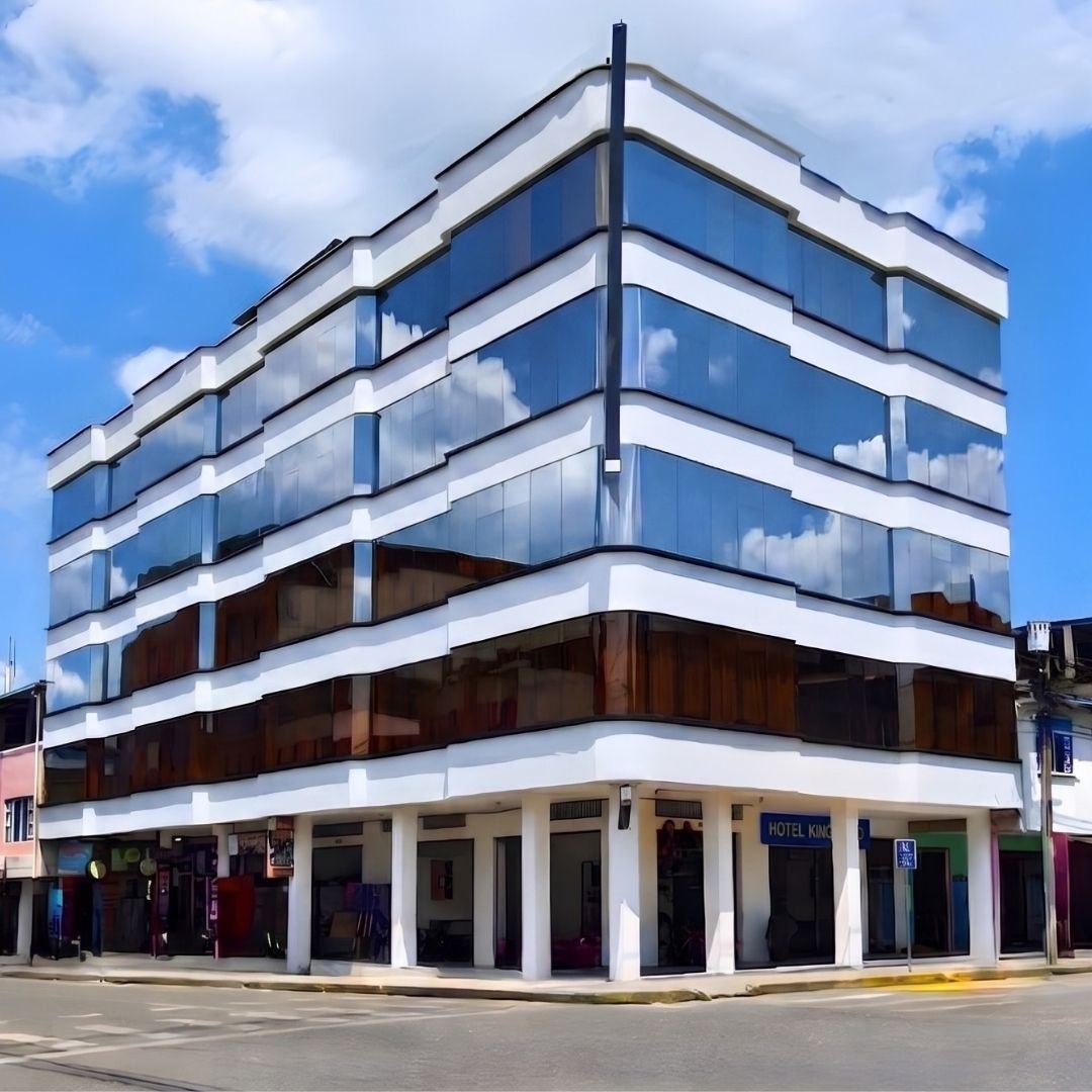 Hotel en Lago Agrio — Fachada Hotel King David